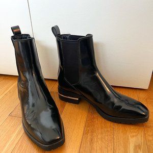 Dolce Vita Natina Chelsea Leather Bootie 8